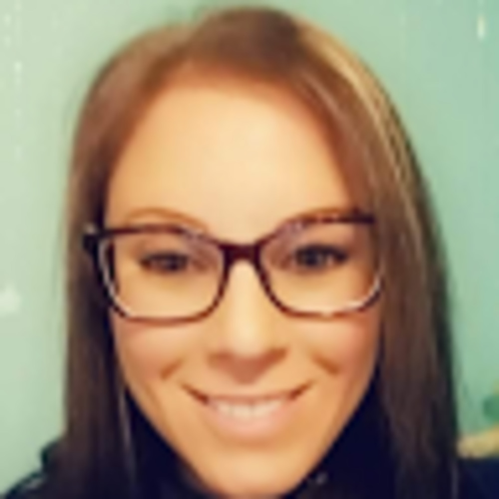 Meet your Posher, Leeann